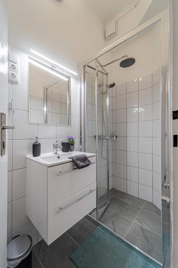 Central&Cozy Balcony!3Bdr 2Bth Budapest Exteriör bild