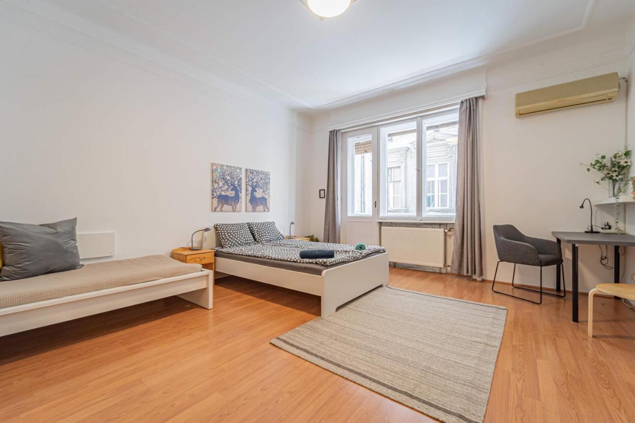 Central&Cozy Balcony!3Bdr 2Bth Budapest Exteriör bild