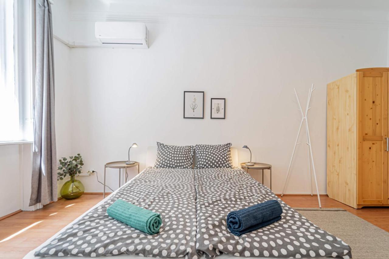 Central&Cozy Balcony!3Bdr 2Bth Budapest Exteriör bild